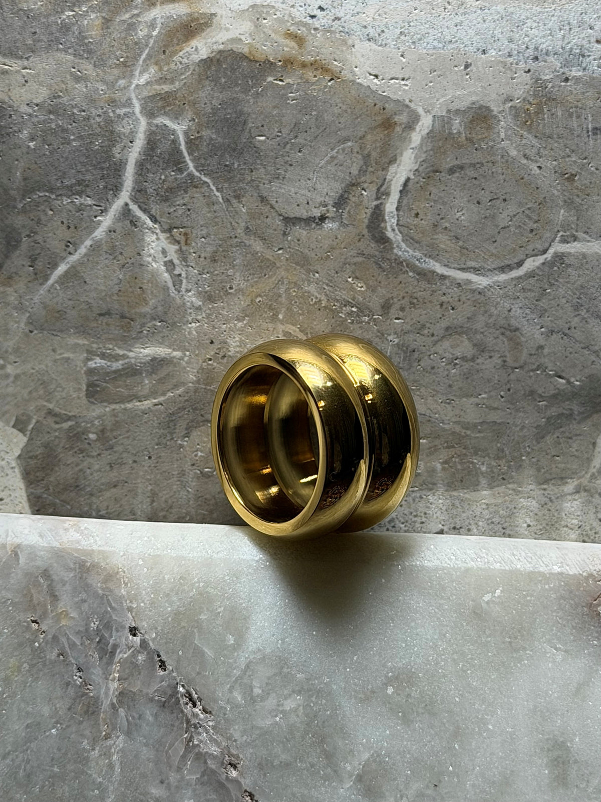 The Harlow Ring