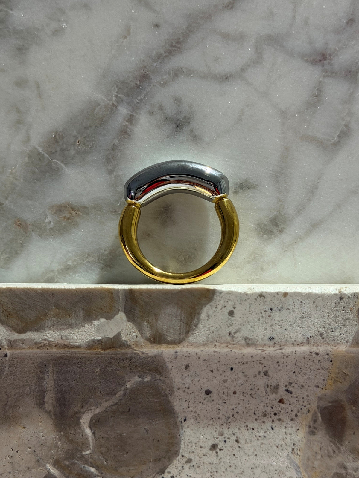 The Lilly Ring